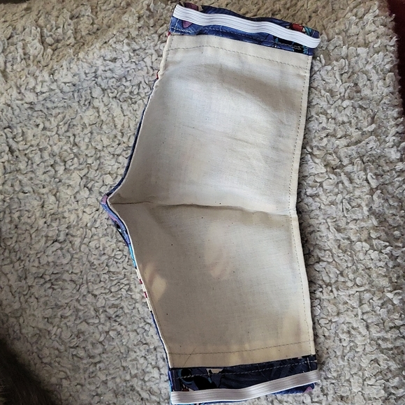 Disney Lilo and Stitch Face Mask - Picture 4 of 4